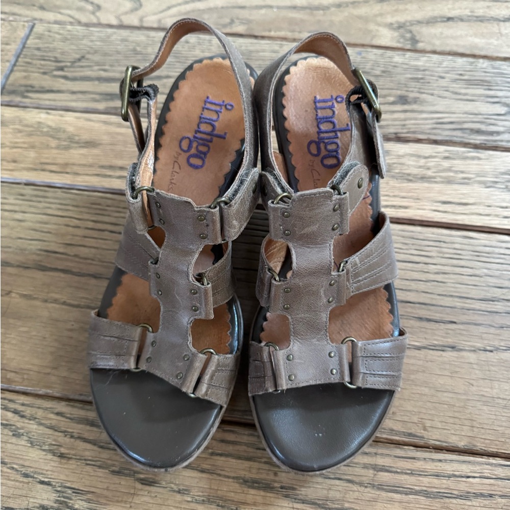 Clarks Indigo Leather Wedge Sandals EUC - Picture 7 of 14